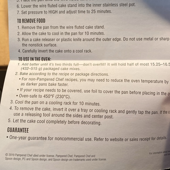 Never Used Pampered Chef Fluted Cake Pan - Picture 8 of 11